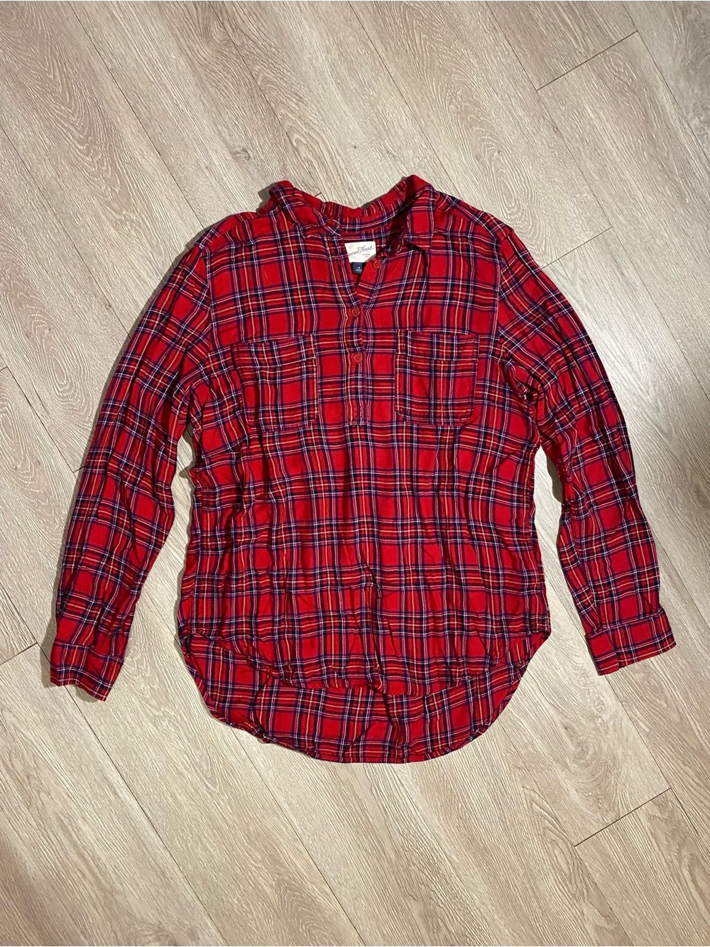 💜 Universal Thread Red Plaid Tunic Size Medium